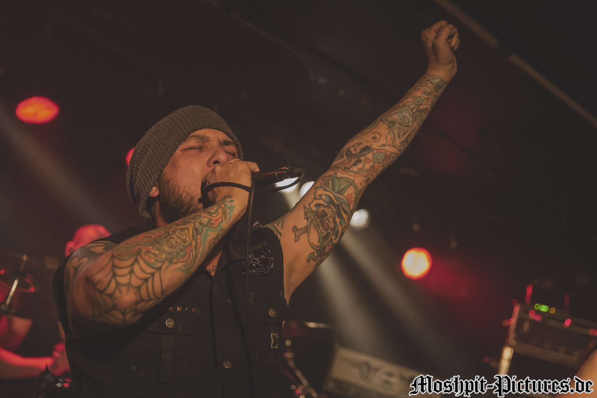 Gloryful-Nachtleben-140217-012