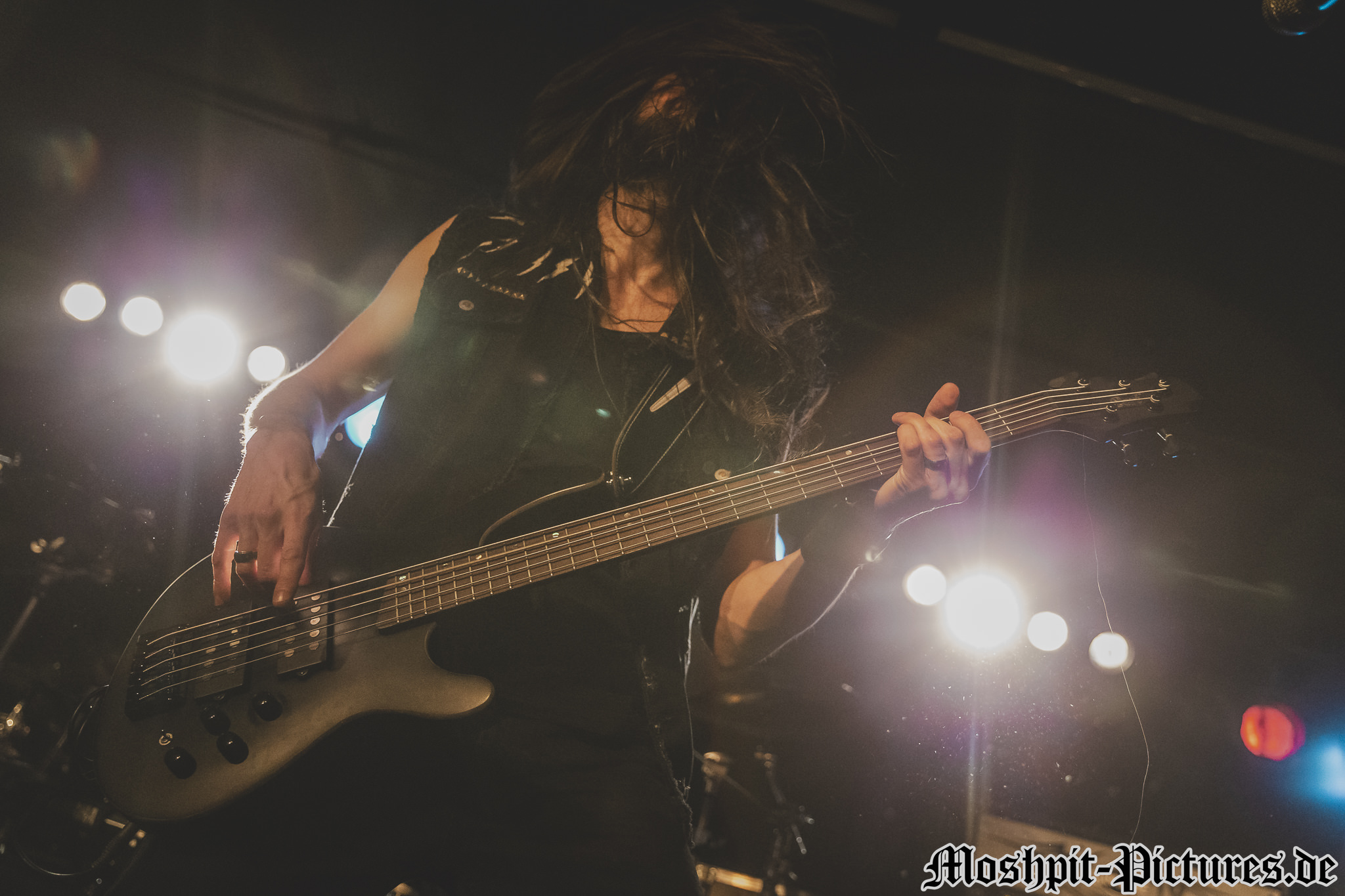 Gloryful-Nachtleben-140217-063