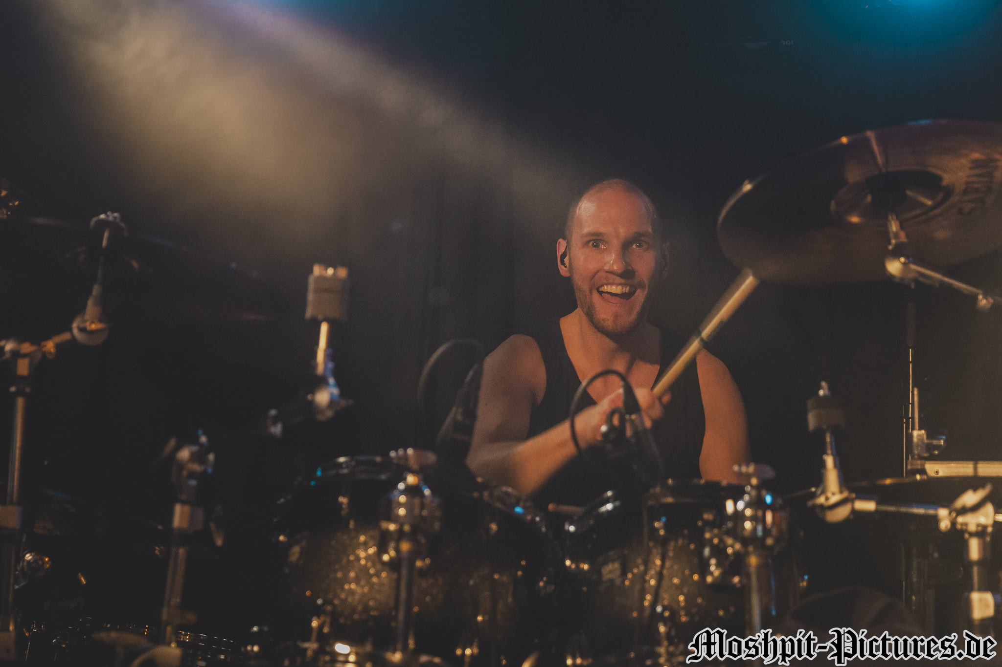 Gloryful-Nachtleben-140217-068