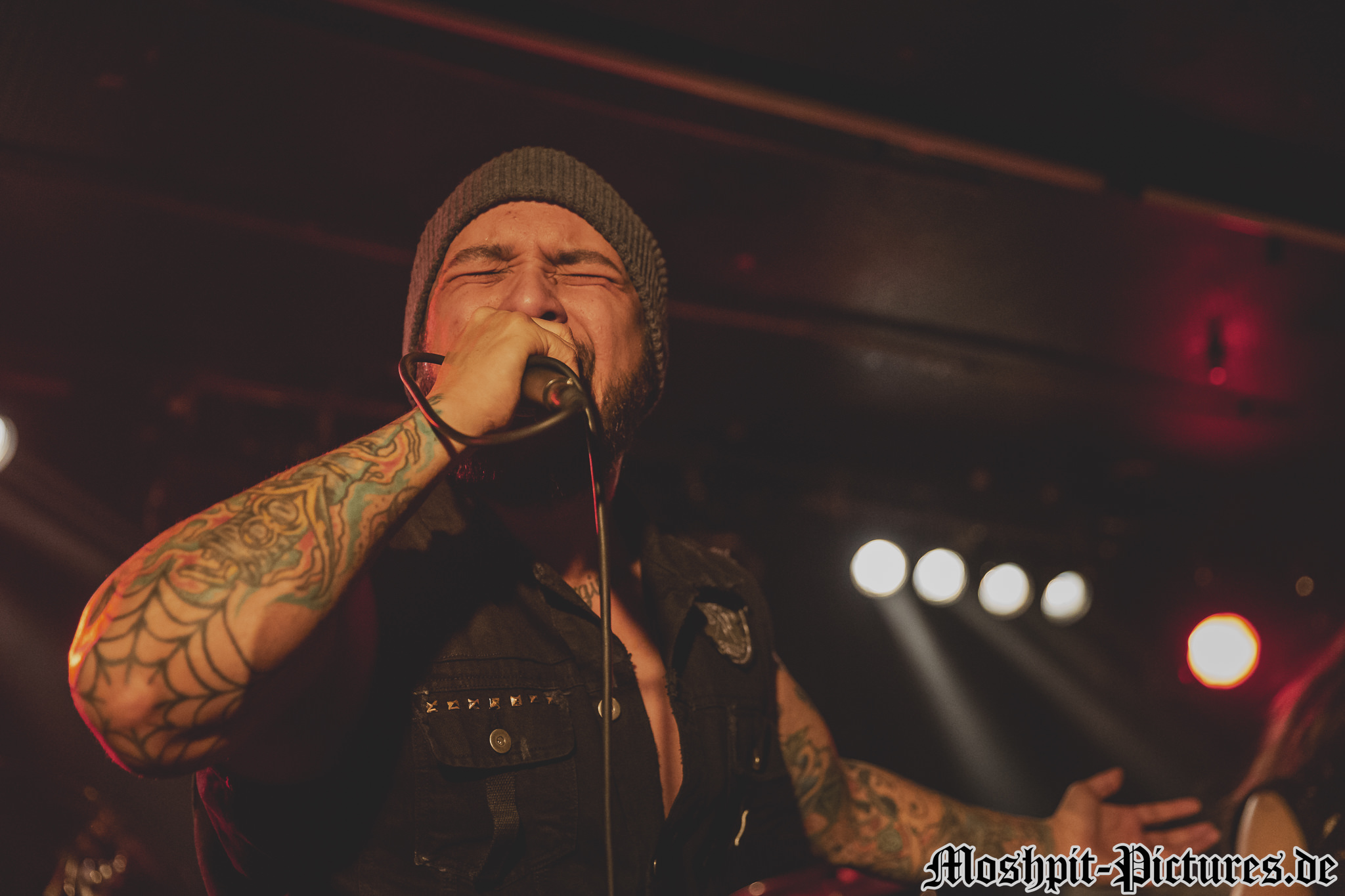 Gloryful-Nachtleben-140217-132