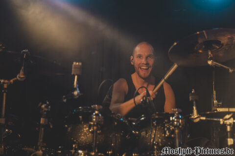 Gloryful-Nachtleben-140217-068