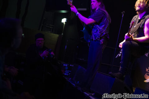Gloryful-Der-Hirsch-130217-218
