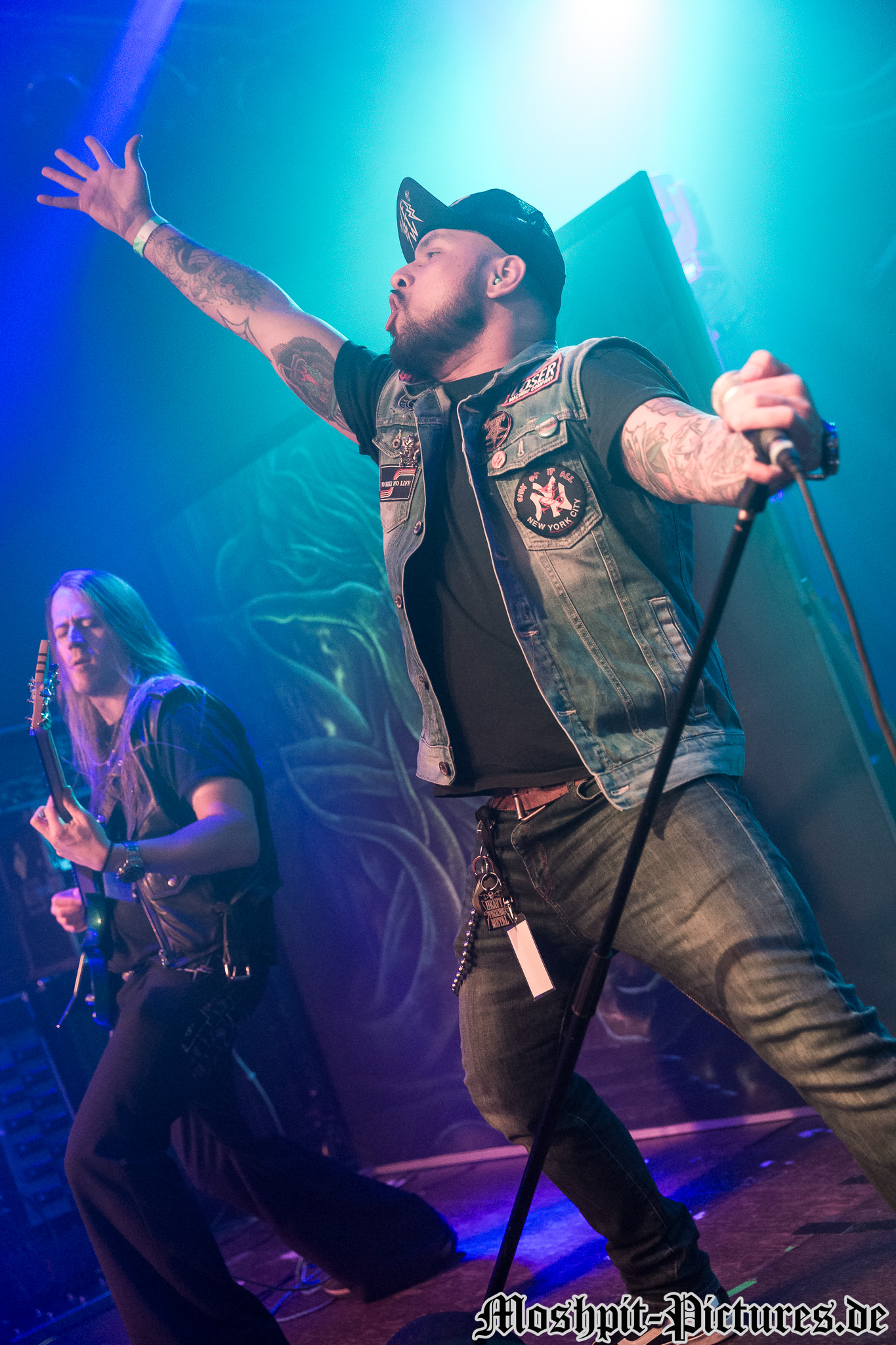 Konzertfotos von Gloryful auf der Midnight Ghost Tour 2019