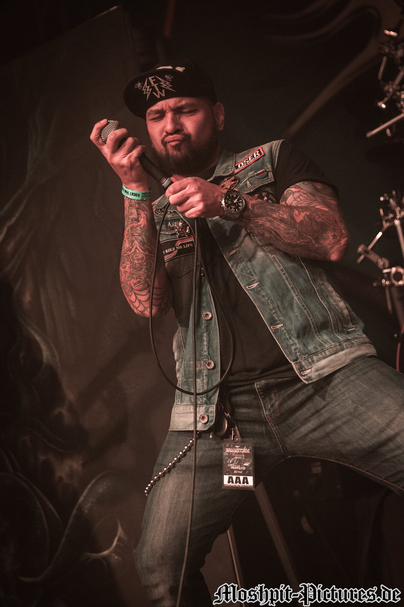Konzertfotos von Gloryful auf der Midnight Ghost Tour 2019