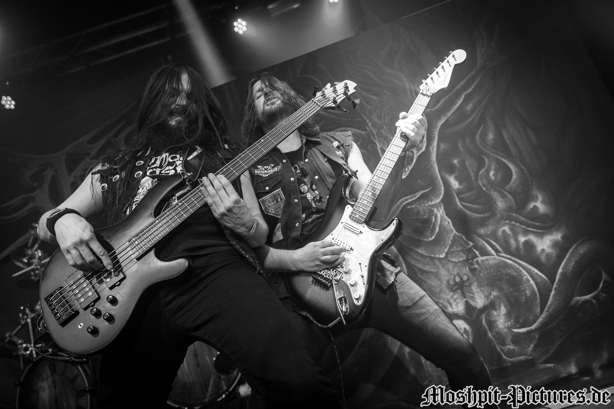 Konzertfotos von Gloryful auf der Midnight Ghost Tour 2019