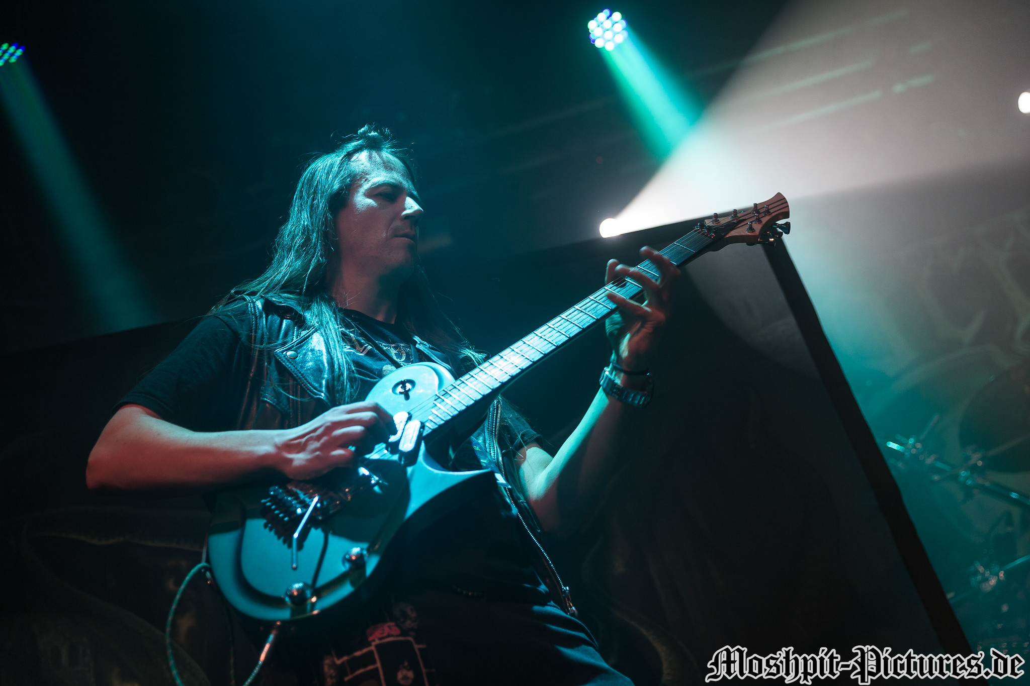 Konzertfotos von Gloryful auf der Midnight Ghost Tour 2019