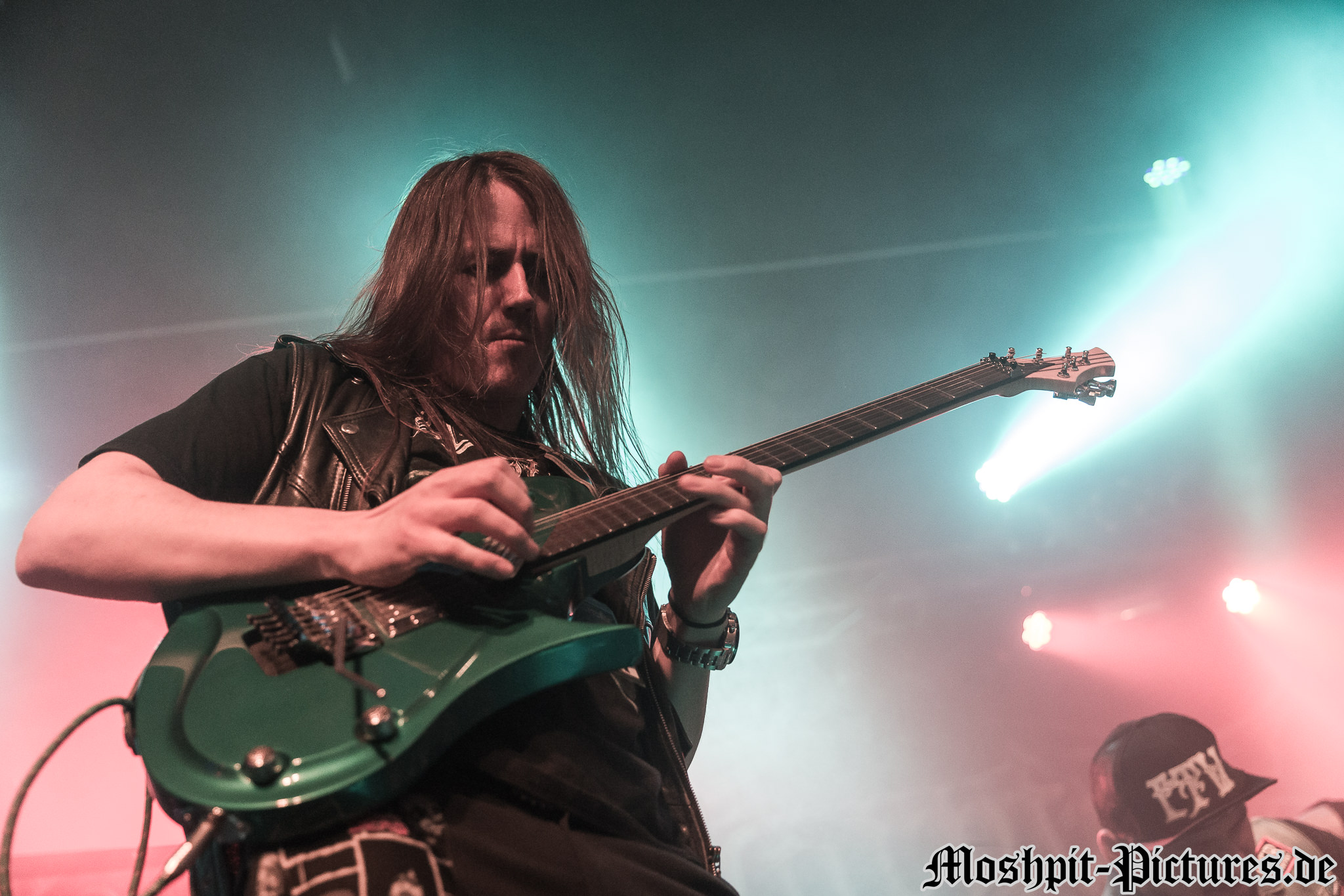 Konzertfotos von Gloryful auf der Midnight Ghost Tour 2019