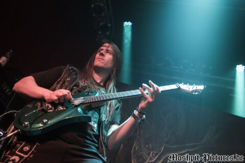 Konzertfotos von Gloryful auf der Midnight Ghost Tour 2019