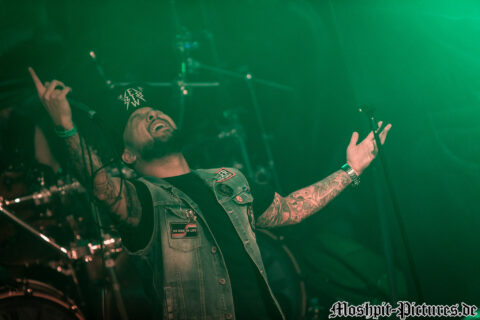 Konzertfotos von Gloryful auf der Midnight Ghost Tour 2019