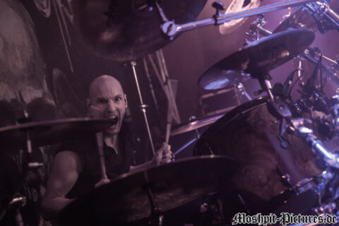 Konzertfotos von Gloryful auf der Midnight Ghost Tour 2019