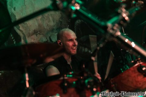 Konzertfotos von Gloryful auf der Midnight Ghost Tour 2019
