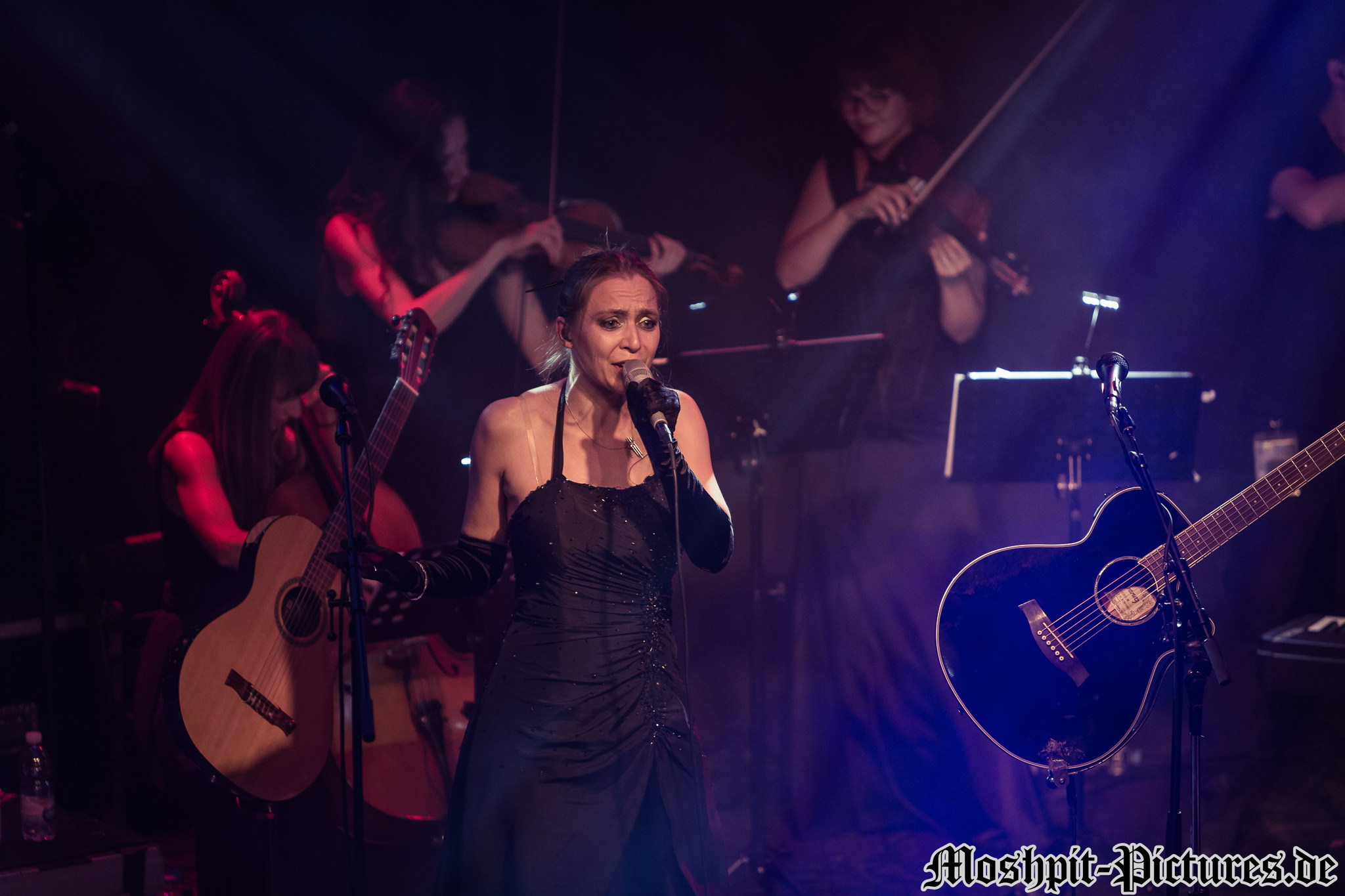 Konzertfotos von Haggard auf der Bards of Symphony and Metal Tour 2018