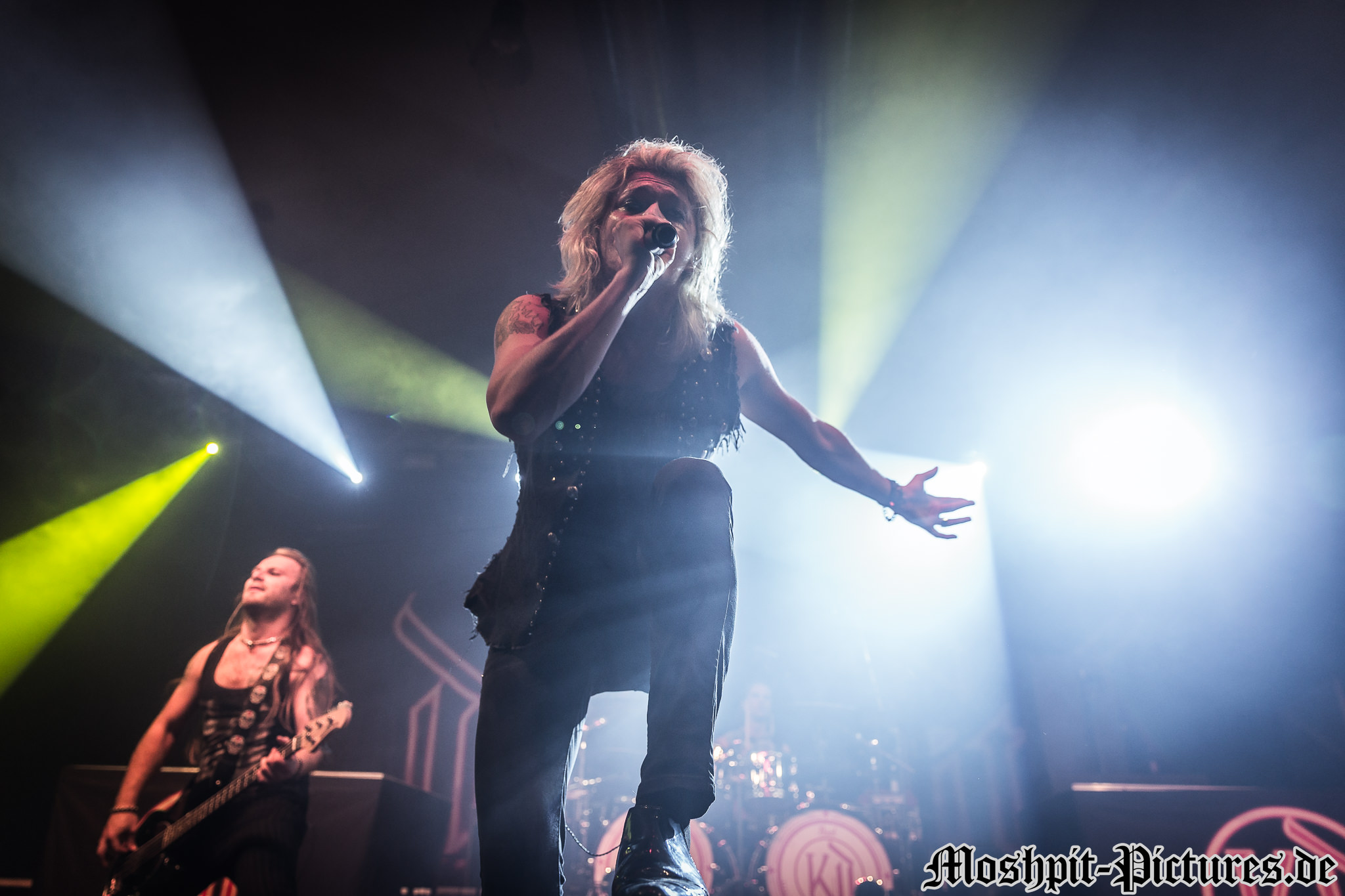 metal-crash-festival-2017-Kissin-Dynamite-321