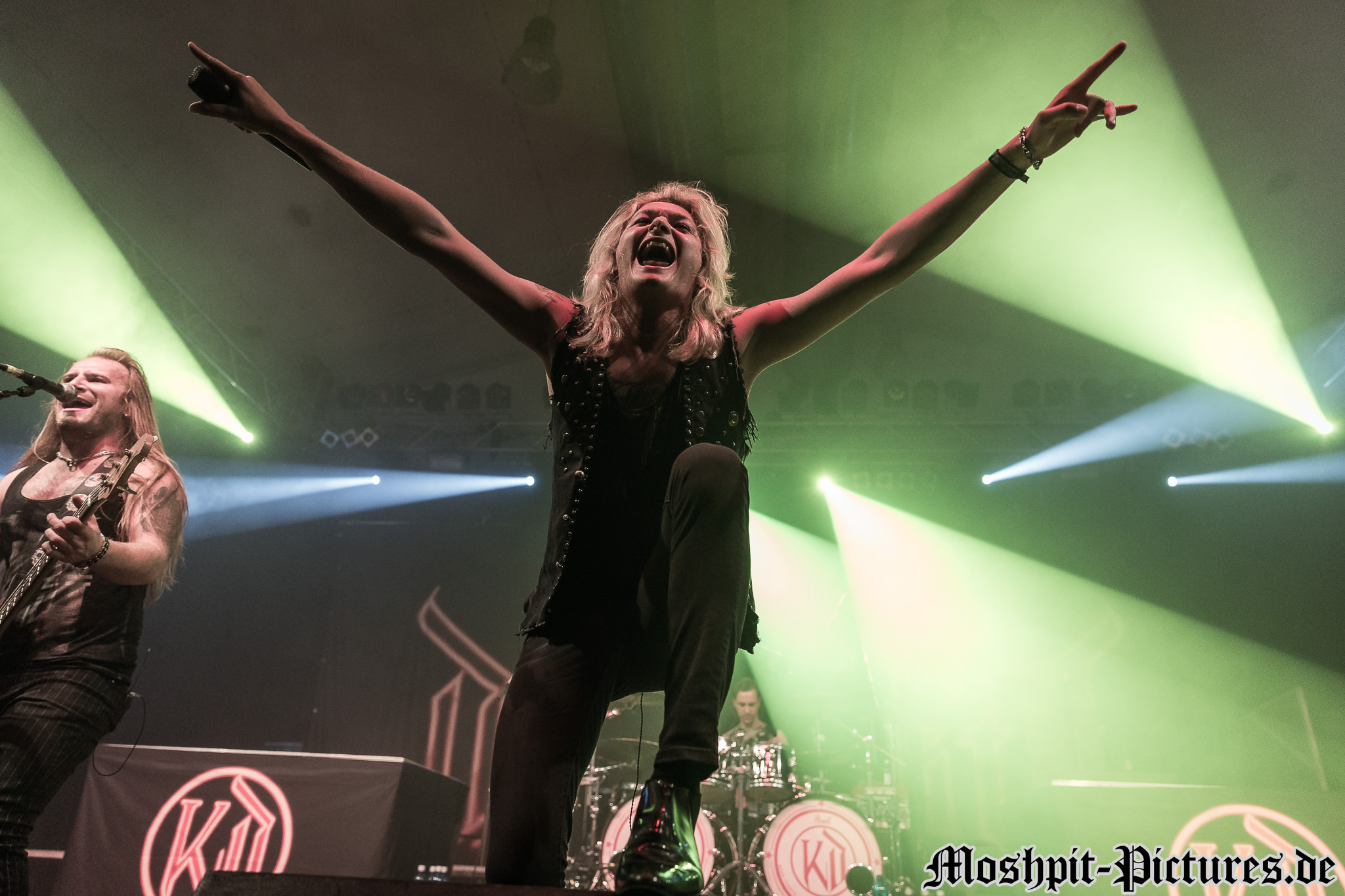 metal-crash-festival-2017-Kissin-Dynamite-325