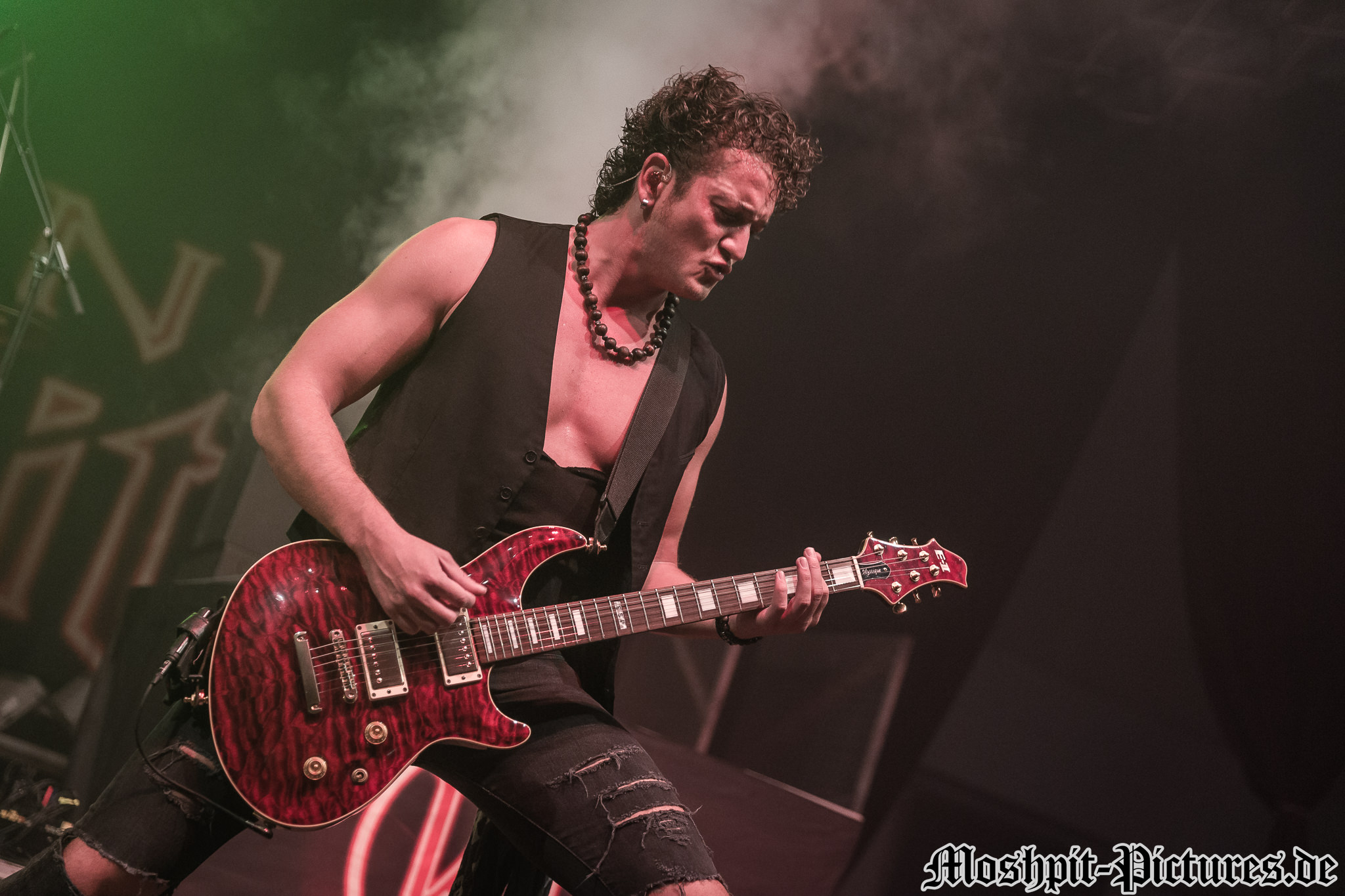 metal-crash-festival-2017-Kissin-Dynamite-342