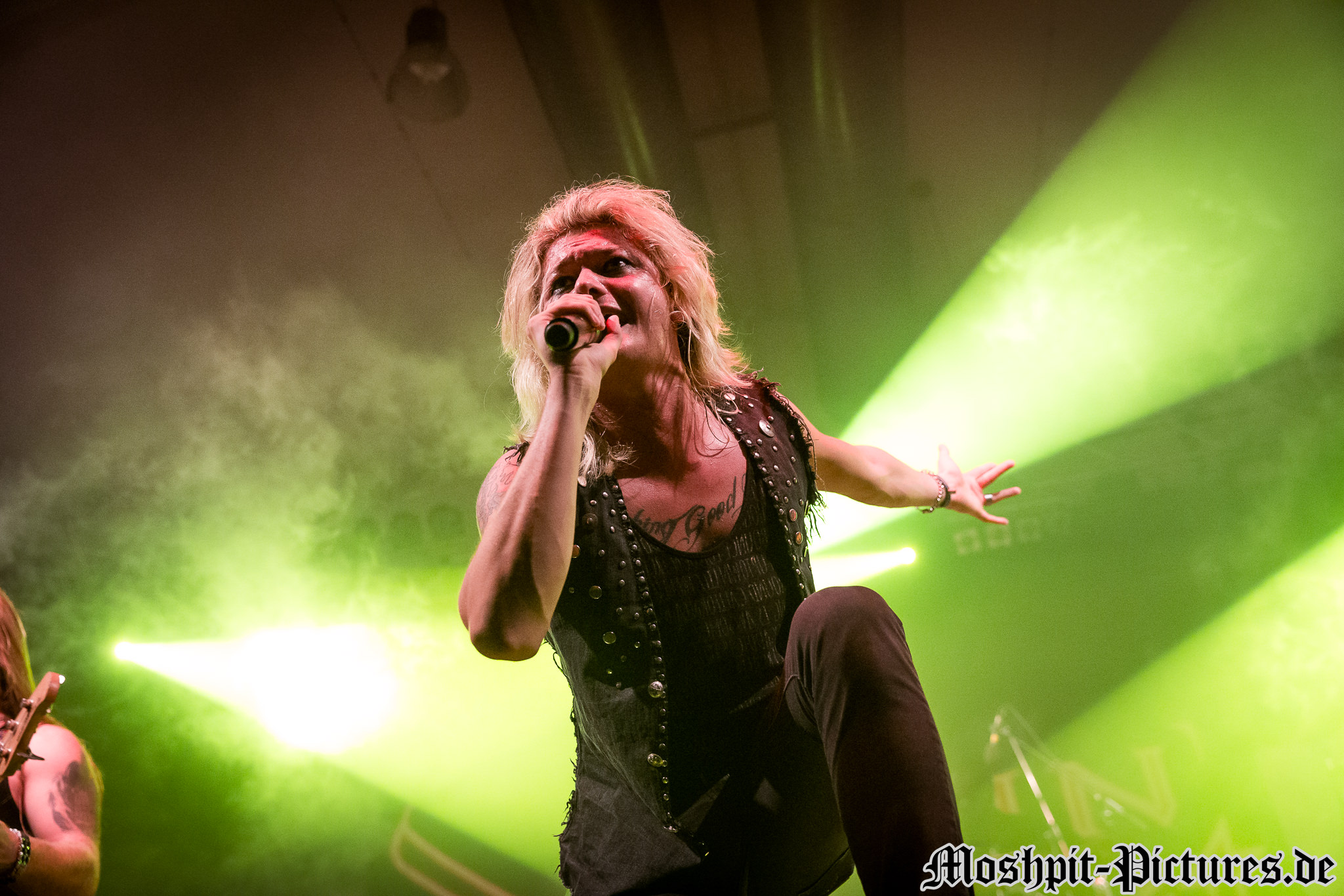 metal-crash-festival-2017-Kissin-Dynamite-398