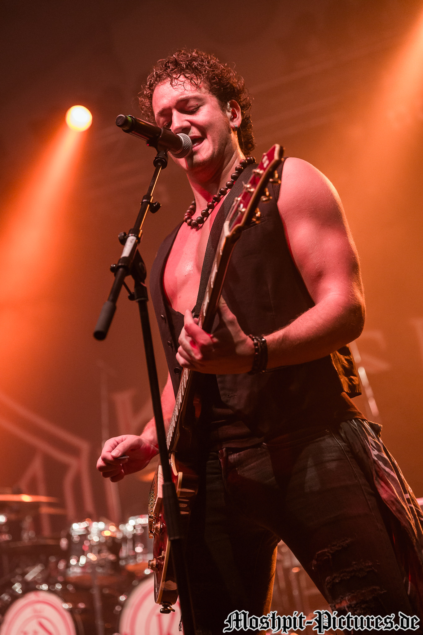 metal-crash-festival-2017-Kissin-Dynamite-427