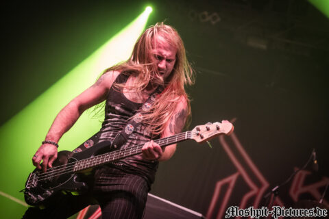 metal-crash-festival-2017-Kissin-Dynamite-337