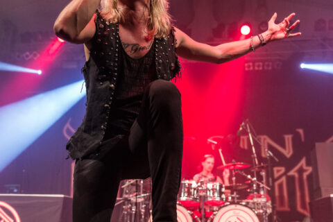 metal-crash-festival-2017-Kissin-Dynamite-367