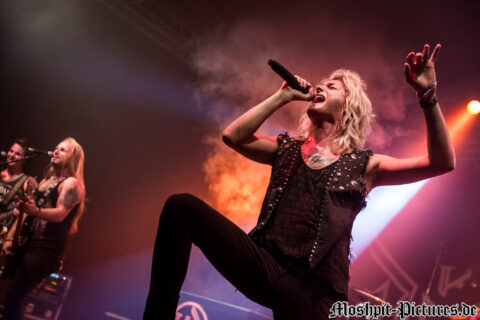 metal-crash-festival-2017-Kissin-Dynamite-429