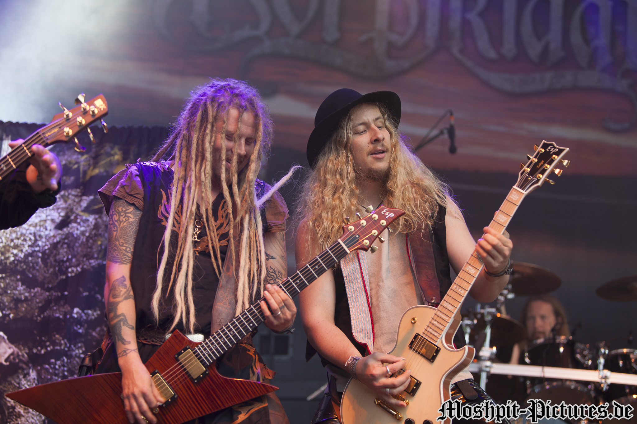 feuertanz-festival-2011-Korpiklaani-07