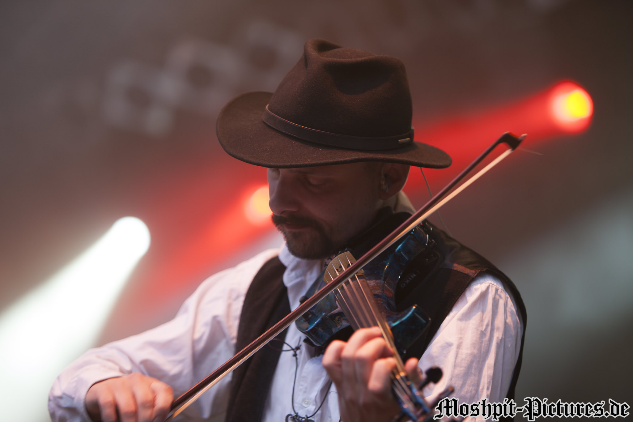 feuertanz-festival-2011-Korpiklaani-25