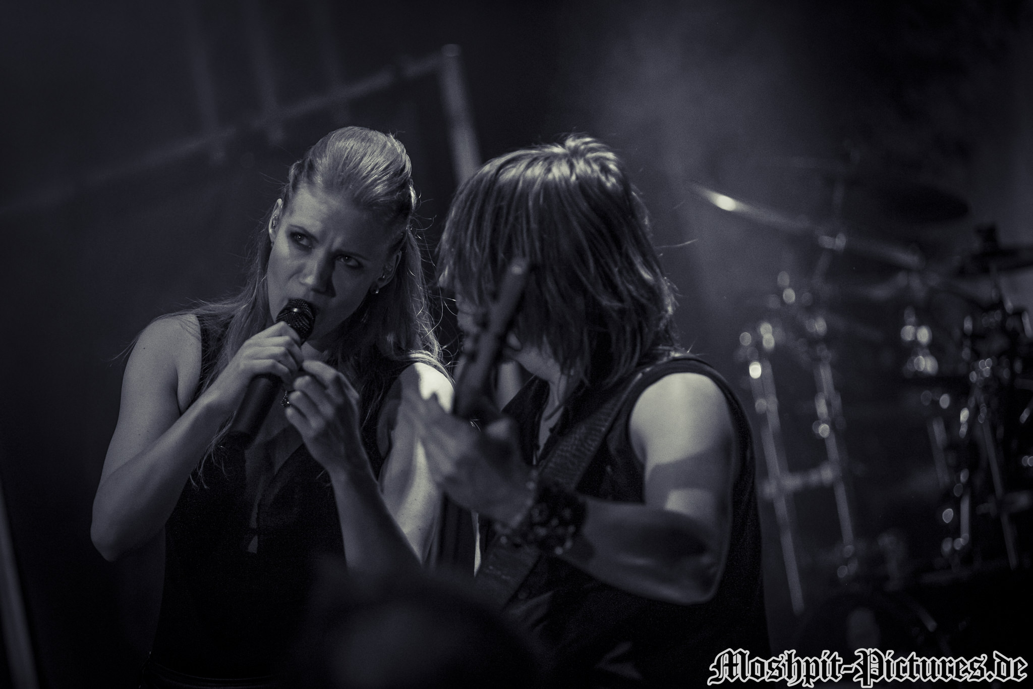 Leaves-Eyes-Turock-260418-0554