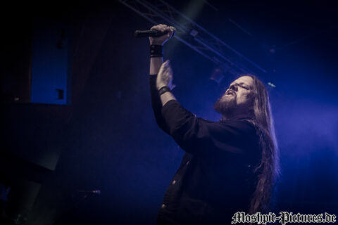 Konzertfotos von Leaves Eyes auf der Tour of the Dragonhead 2018
