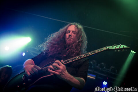 Konzertfotos von Leaves Eyes auf der Tour of the Dragonhead 2018