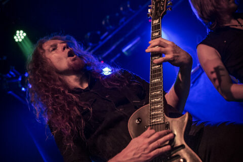 Konzertfotos von Leaves Eyes auf der Tour of the Dragonhead 2018