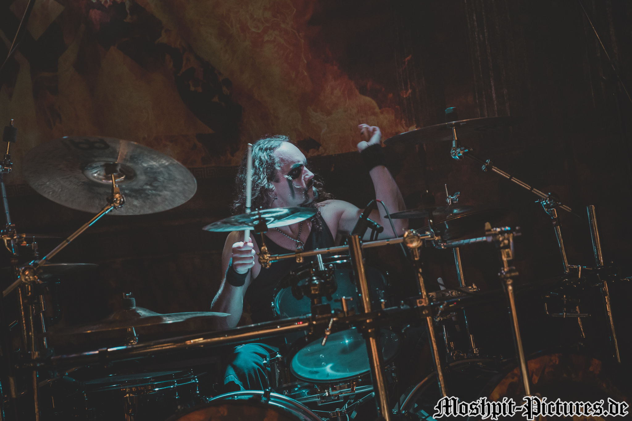 immortals-tour-2017-Manimal-215