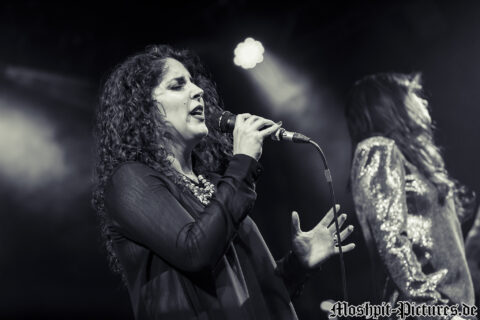 Konzertfotos von MaYan auf der Tour of the Dragonhead 2018