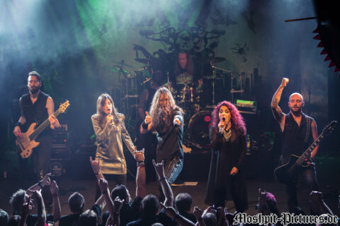 Konzertfotos von MaYan auf der Tour of the Dragonhead 2018