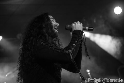 Konzertfotos von MaYan auf der Tour of the Dragonhead 2018