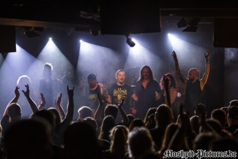 Konzertfotos von MaYan auf der Tour of the Dragonhead 2018