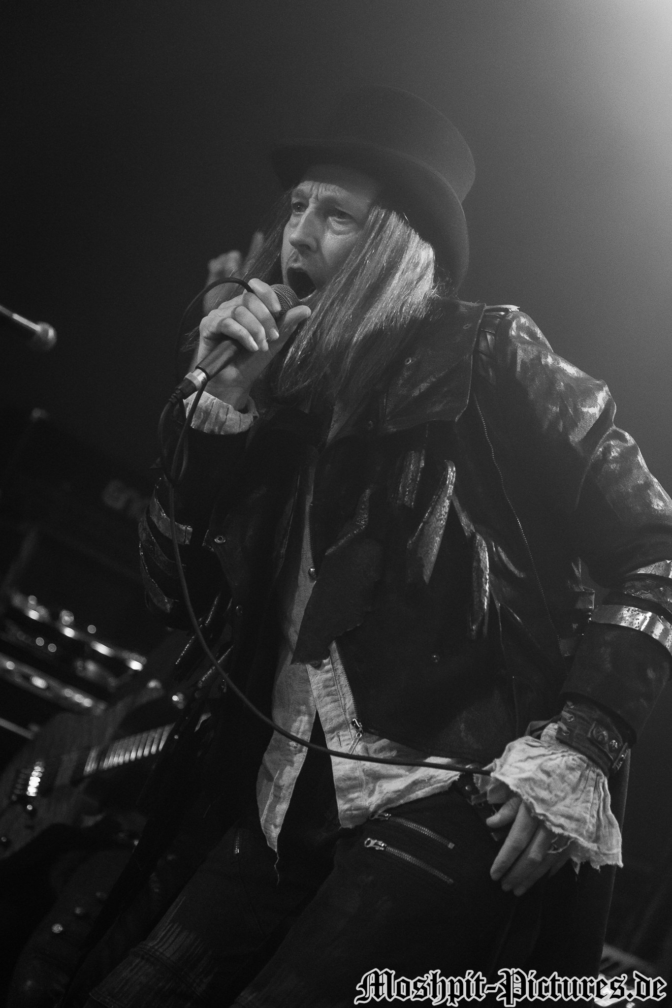 Konzertfotos von Mob Rules auf der Midnight Ghost Tour 2019