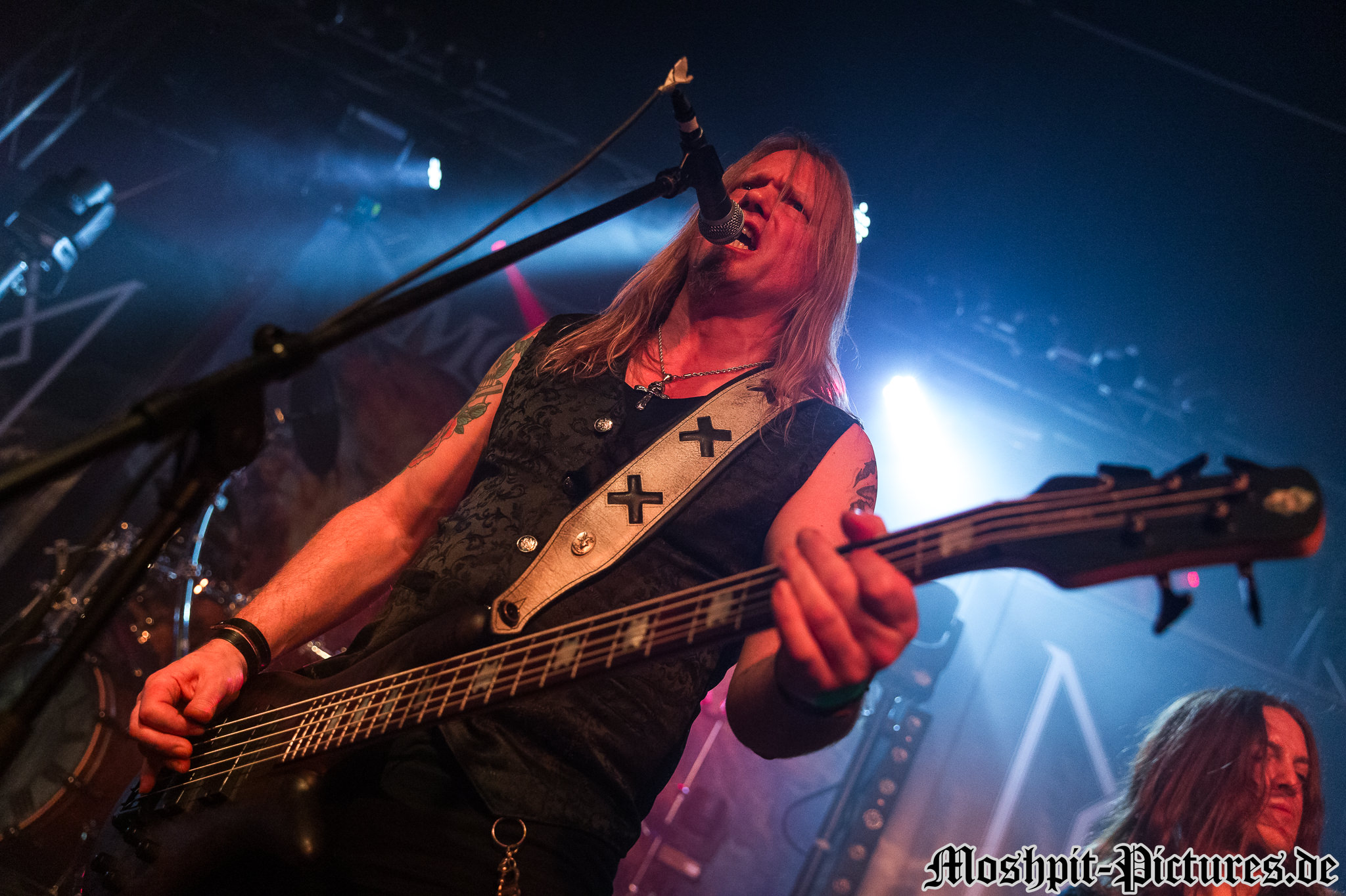 Konzertfotos von Mob Rules auf der Midnight Ghost Tour 2019