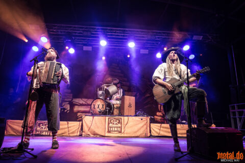 Mr. Hurley und die Pulveraffen