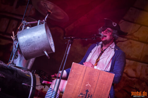 Mr. Hurley und die Pulveraffen