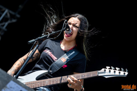 Nervosa auf dem Summer Breeze Open Air 2018