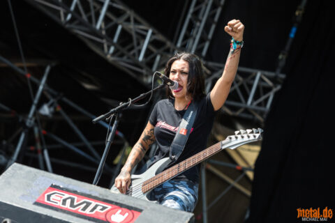 Nervosa auf dem Summer Breeze Open Air 2018