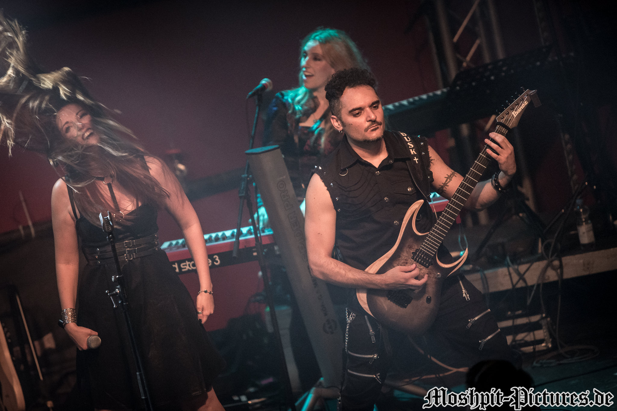 Konzertfotos von Sound Storm auf der Bards of Symphony and Metal Tour 2018