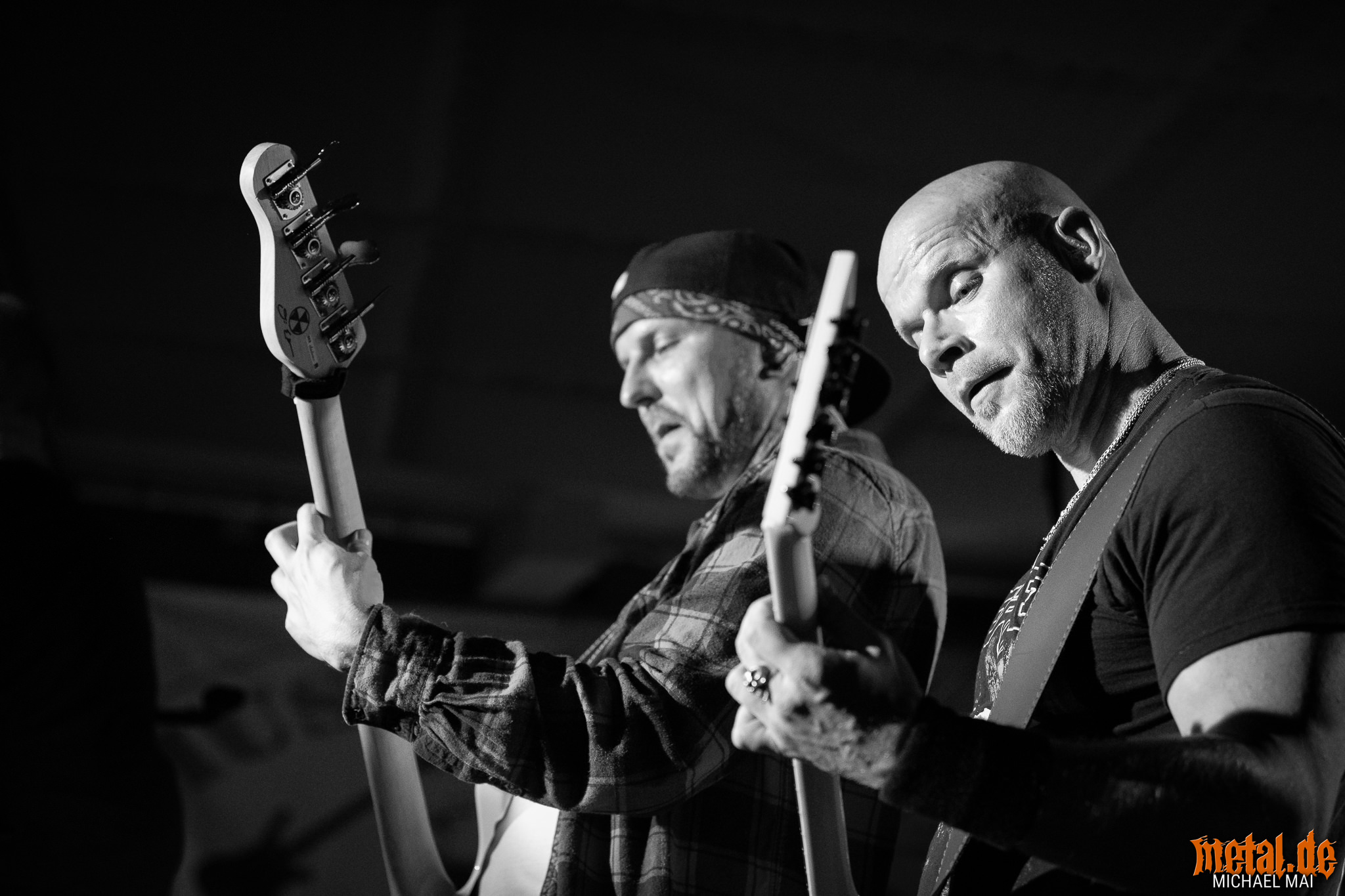 Konzertfoto von Surgical Strike - Hannover Metalfest 2021