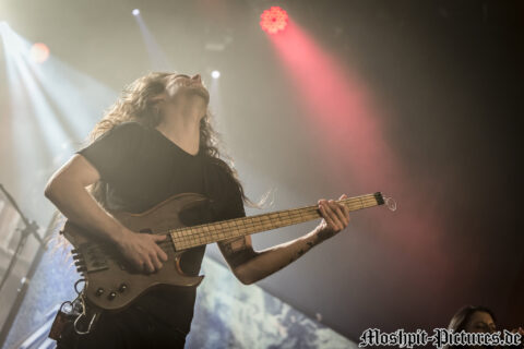 Unleash-the-Archer-2017-koeln-MAI_1312