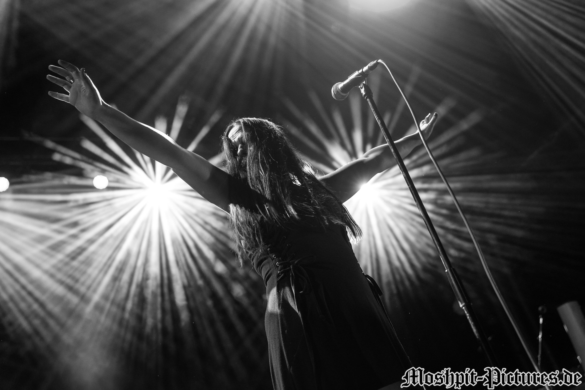 Konzertfotos von Unshine auf der Bards of Symphony and Metal Tour 2018
