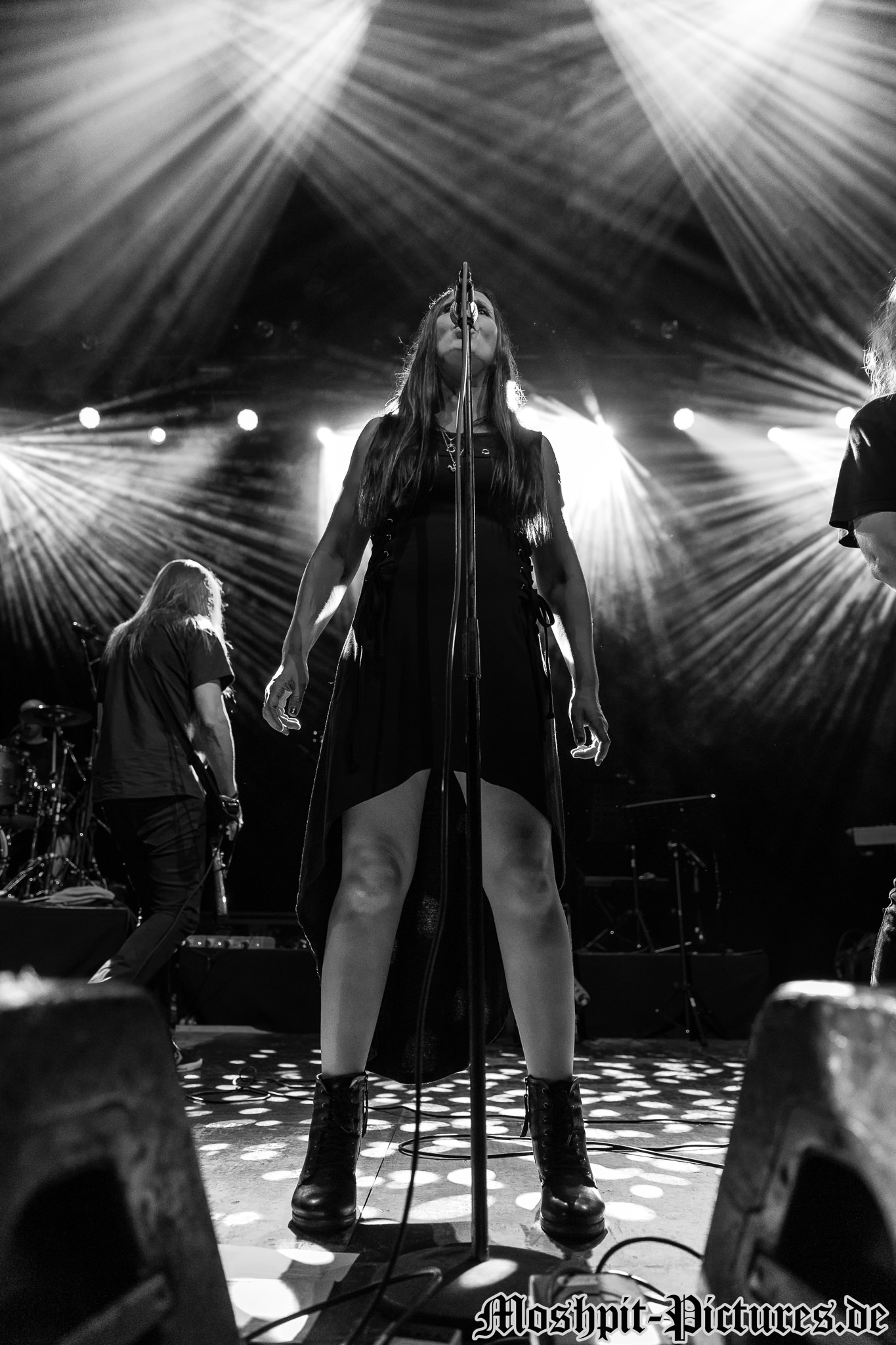 Konzertfotos von Unshine auf der Bards of Symphony and Metal Tour 2018