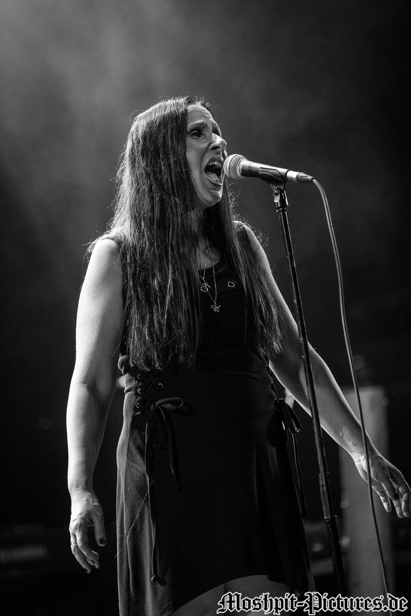 Konzertfotos von Unshine auf der Bards of Symphony and Metal Tour 2018