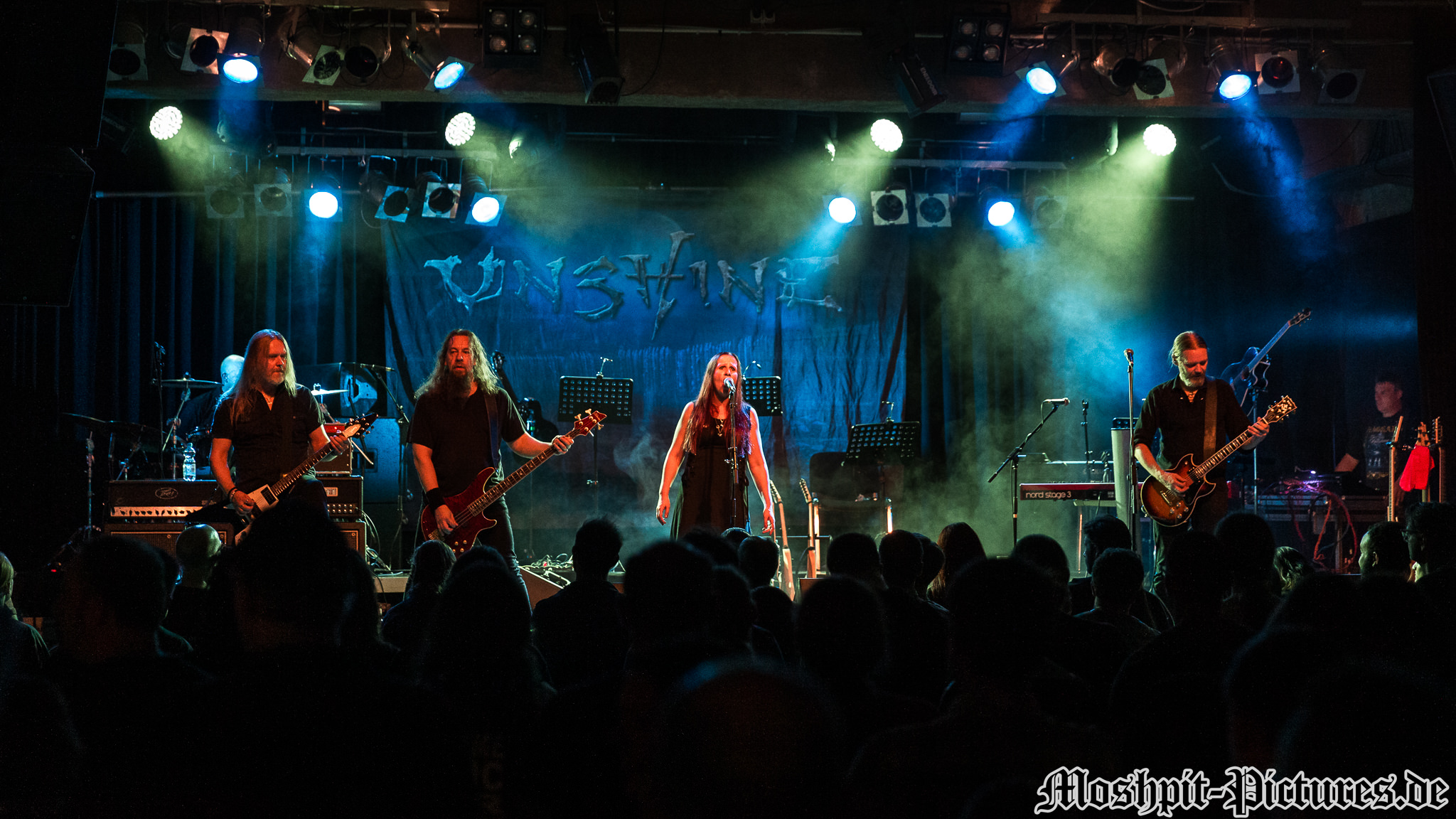 Konzertfotos von Unshine auf der Bards of Symphony and Metal Tour 2018