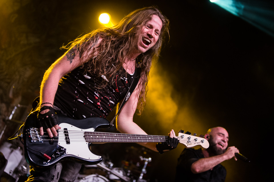 Die Apokalyptischen Reiter live auf der Bühne in der Batschkapp Frankfurt 2017